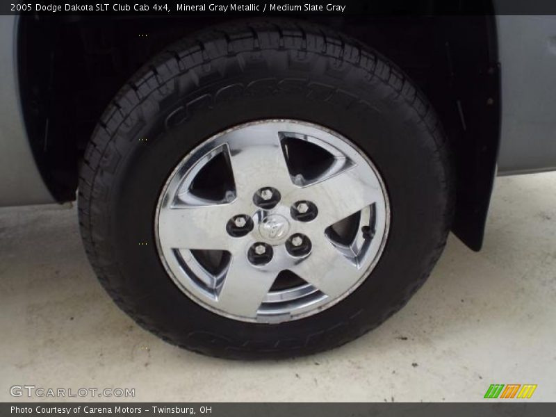 Mineral Gray Metallic / Medium Slate Gray 2005 Dodge Dakota SLT Club Cab 4x4