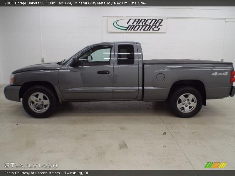 Mineral Gray Metallic / Medium Slate Gray 2005 Dodge Dakota SLT Club Cab 4x4