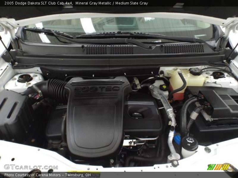 Mineral Gray Metallic / Medium Slate Gray 2005 Dodge Dakota SLT Club Cab 4x4