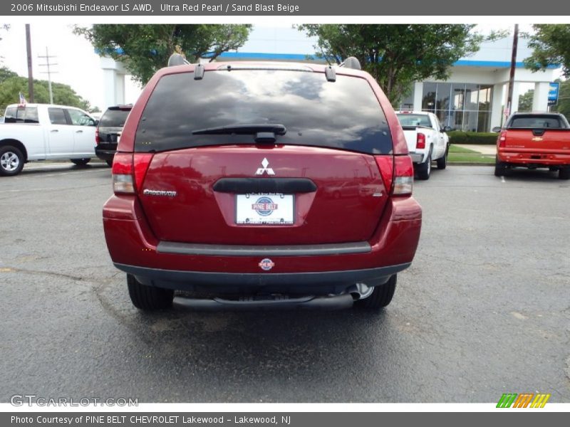 Ultra Red Pearl / Sand Blast Beige 2006 Mitsubishi Endeavor LS AWD