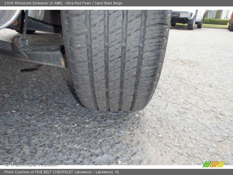 Ultra Red Pearl / Sand Blast Beige 2006 Mitsubishi Endeavor LS AWD