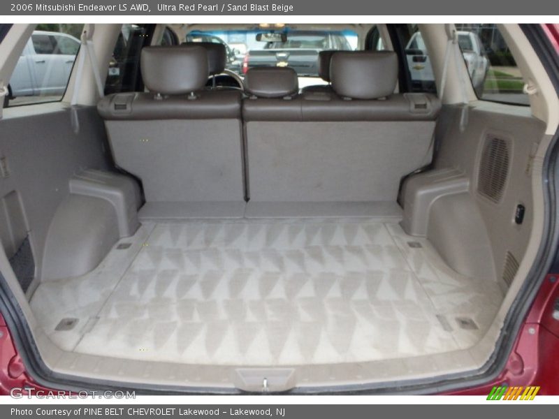 Ultra Red Pearl / Sand Blast Beige 2006 Mitsubishi Endeavor LS AWD