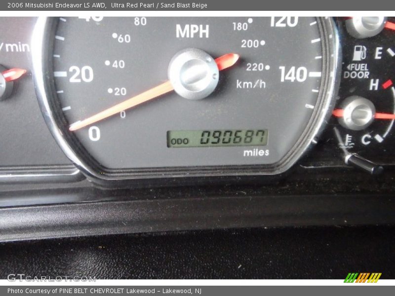 Ultra Red Pearl / Sand Blast Beige 2006 Mitsubishi Endeavor LS AWD