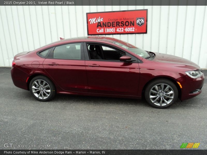 Velvet Red Pearl / Black 2015 Chrysler 200 S