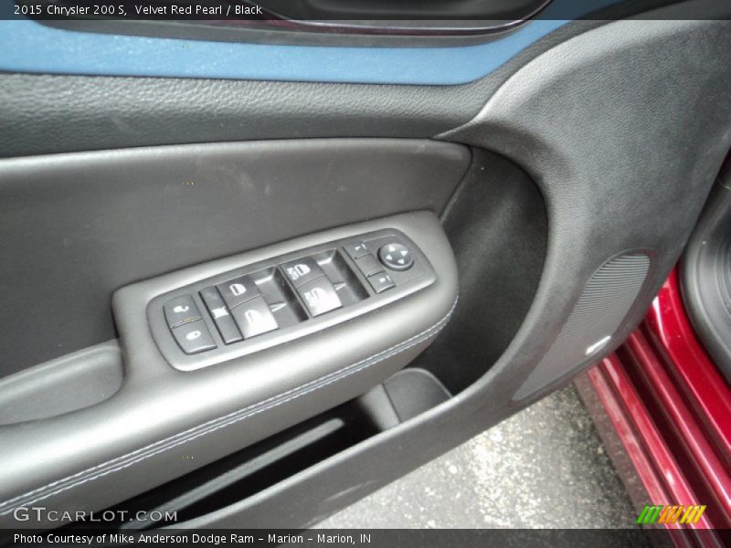 Velvet Red Pearl / Black 2015 Chrysler 200 S