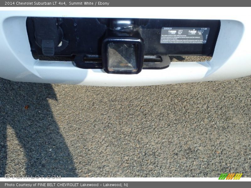 Summit White / Ebony 2014 Chevrolet Suburban LT 4x4