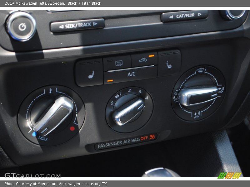 Black / Titan Black 2014 Volkswagen Jetta SE Sedan