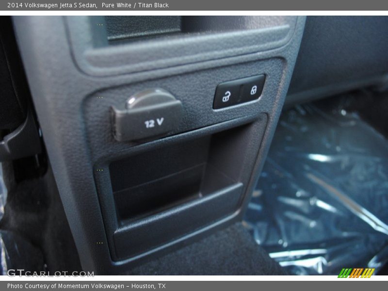Pure White / Titan Black 2014 Volkswagen Jetta S Sedan