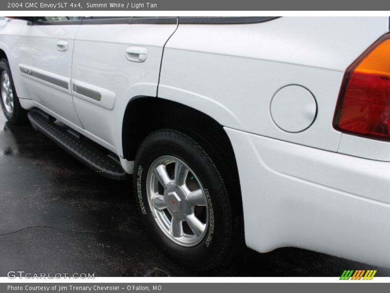 Summit White / Light Tan 2004 GMC Envoy SLT 4x4