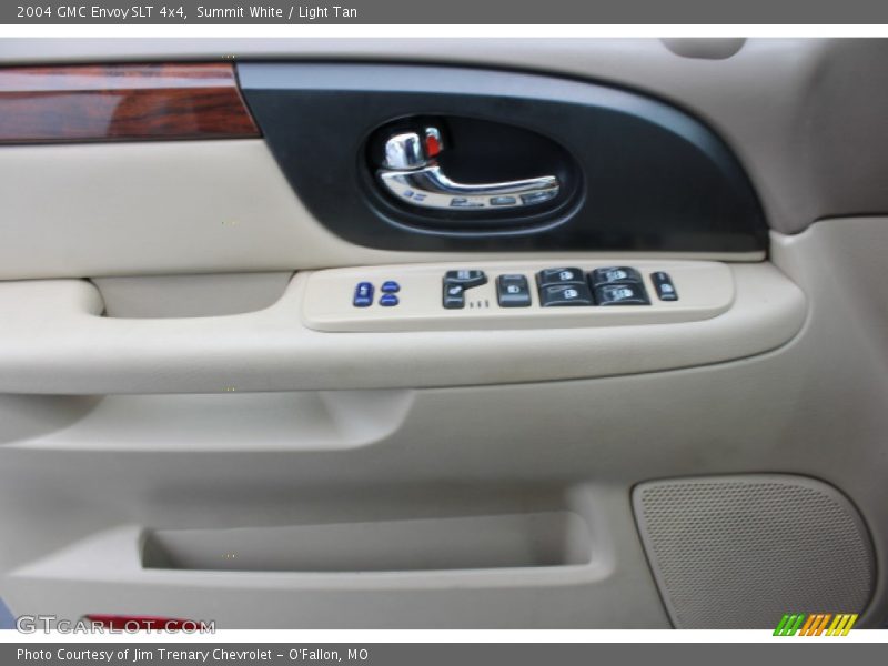 Summit White / Light Tan 2004 GMC Envoy SLT 4x4