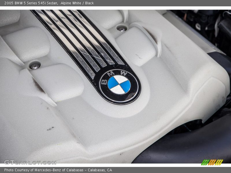  2005 5 Series 545i Sedan Logo