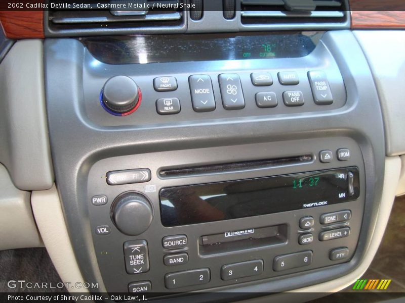 Cashmere Metallic / Neutral Shale 2002 Cadillac DeVille Sedan