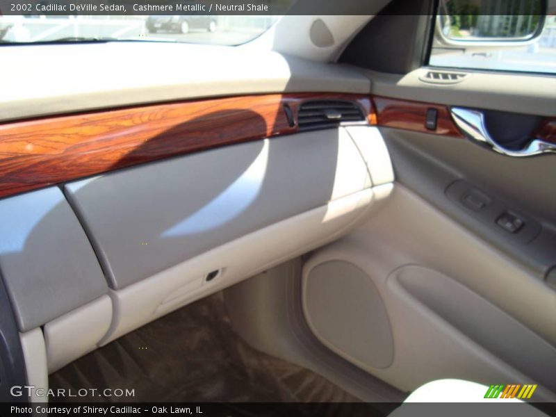 Cashmere Metallic / Neutral Shale 2002 Cadillac DeVille Sedan