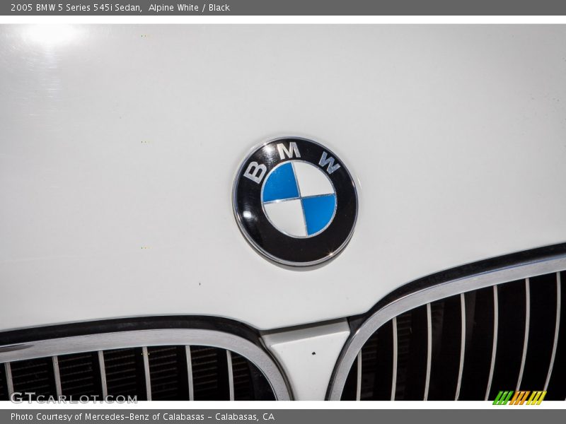 Alpine White / Black 2005 BMW 5 Series 545i Sedan