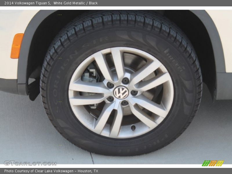 White Gold Metallic / Black 2014 Volkswagen Tiguan S