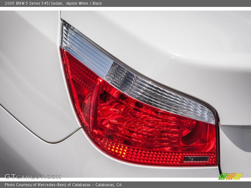 Alpine White / Black 2005 BMW 5 Series 545i Sedan
