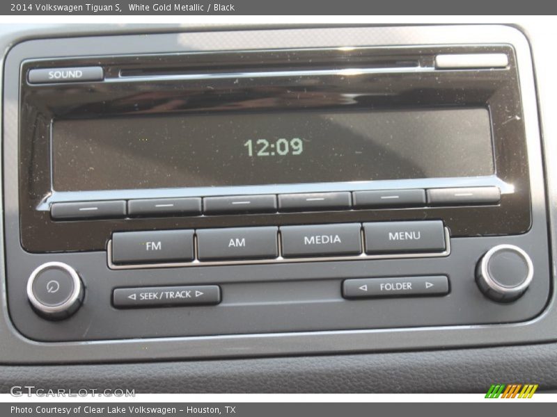 White Gold Metallic / Black 2014 Volkswagen Tiguan S