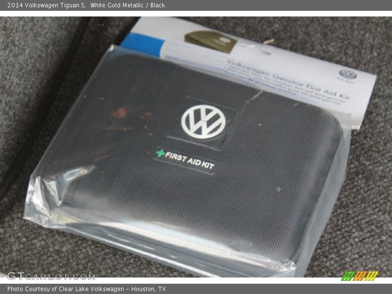 White Gold Metallic / Black 2014 Volkswagen Tiguan S