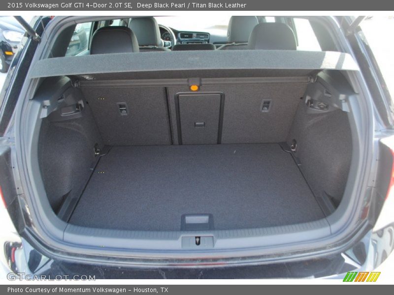 Deep Black Pearl / Titan Black Leather 2015 Volkswagen Golf GTI 4-Door 2.0T SE