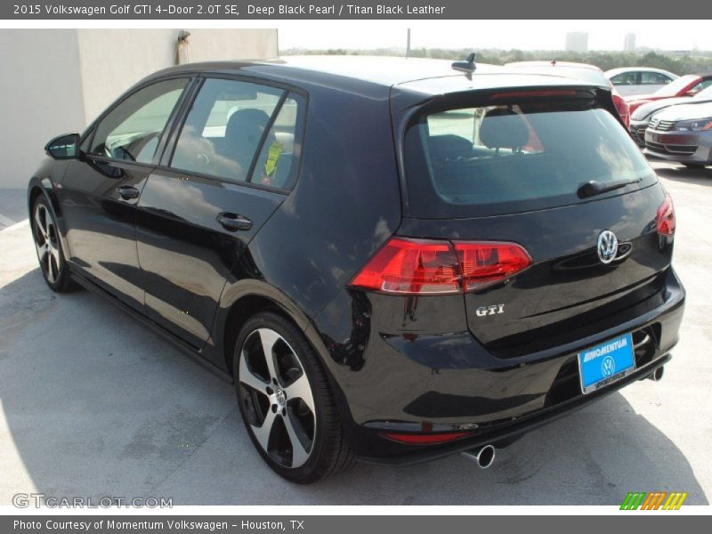 Deep Black Pearl / Titan Black Leather 2015 Volkswagen Golf GTI 4-Door 2.0T SE
