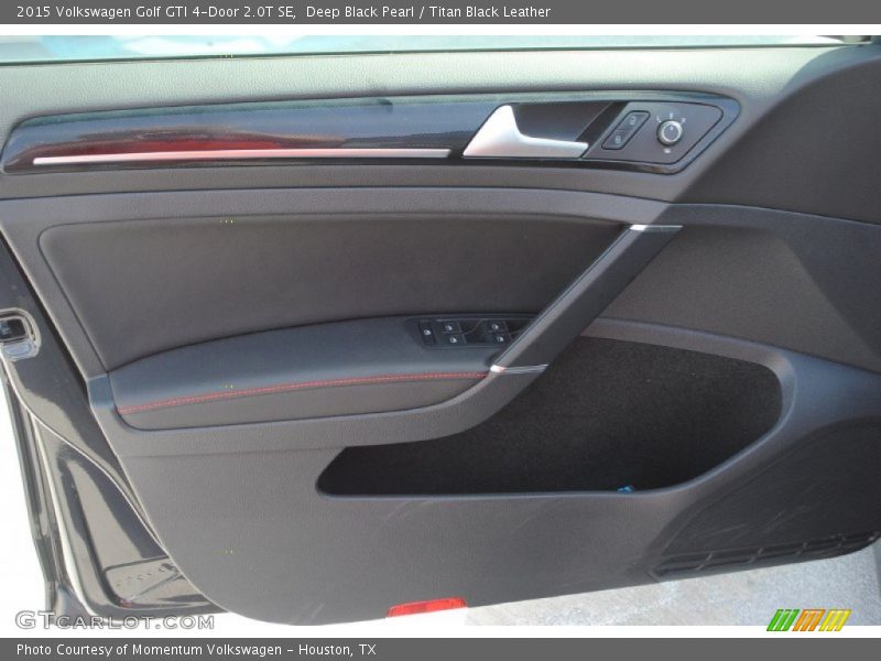 Deep Black Pearl / Titan Black Leather 2015 Volkswagen Golf GTI 4-Door 2.0T SE