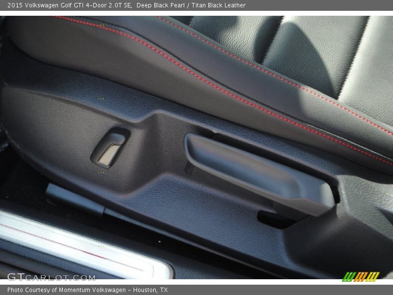 Deep Black Pearl / Titan Black Leather 2015 Volkswagen Golf GTI 4-Door 2.0T SE