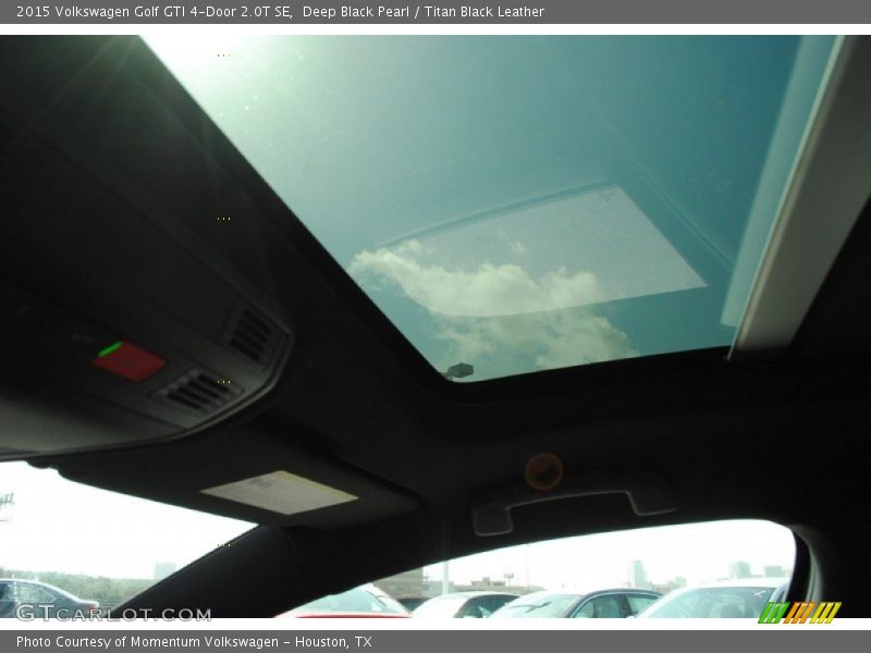 Deep Black Pearl / Titan Black Leather 2015 Volkswagen Golf GTI 4-Door 2.0T SE