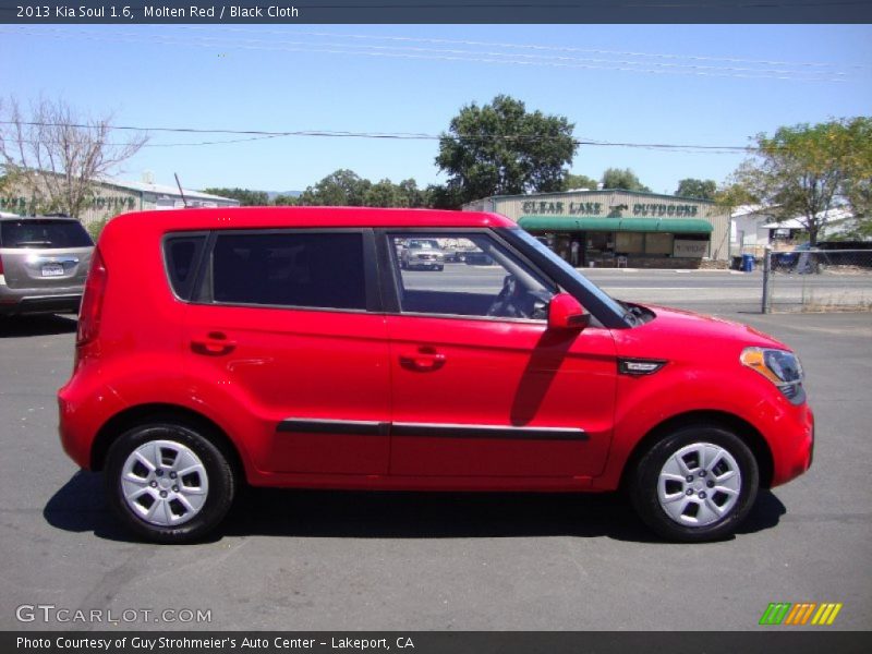 Molten Red / Black Cloth 2013 Kia Soul 1.6
