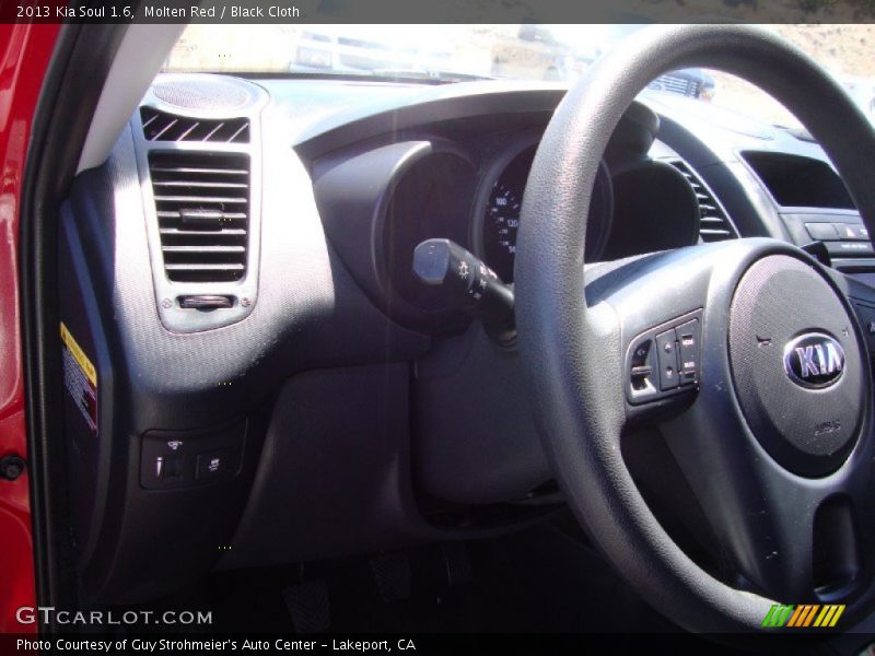 Molten Red / Black Cloth 2013 Kia Soul 1.6