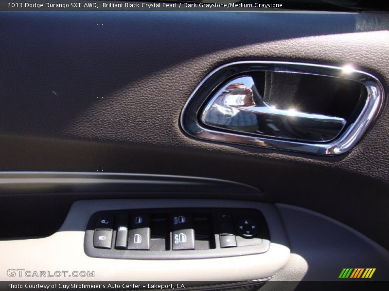 Brilliant Black Crystal Pearl / Dark Graystone/Medium Graystone 2013 Dodge Durango SXT AWD