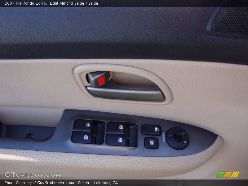 Light Almond Beige / Beige 2007 Kia Rondo EX V6