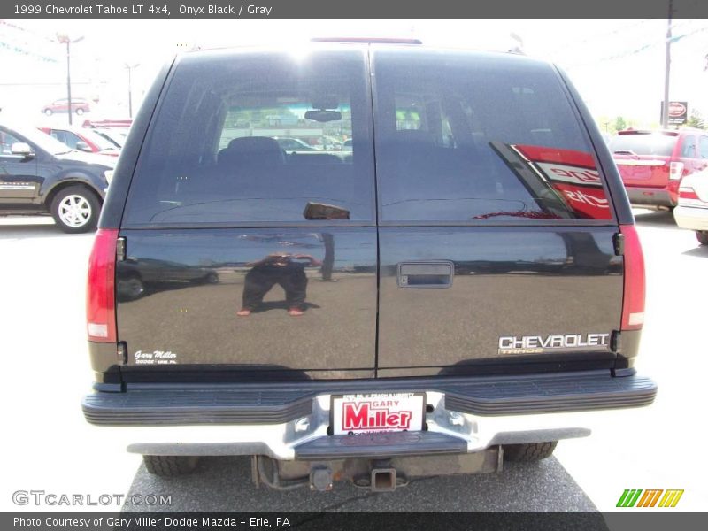 Onyx Black / Gray 1999 Chevrolet Tahoe LT 4x4