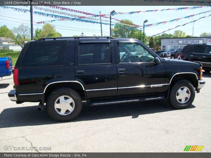 Onyx Black / Gray 1999 Chevrolet Tahoe LT 4x4