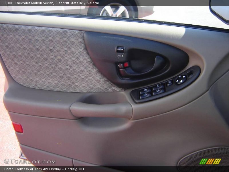 Sandrift Metallic / Neutral 2000 Chevrolet Malibu Sedan
