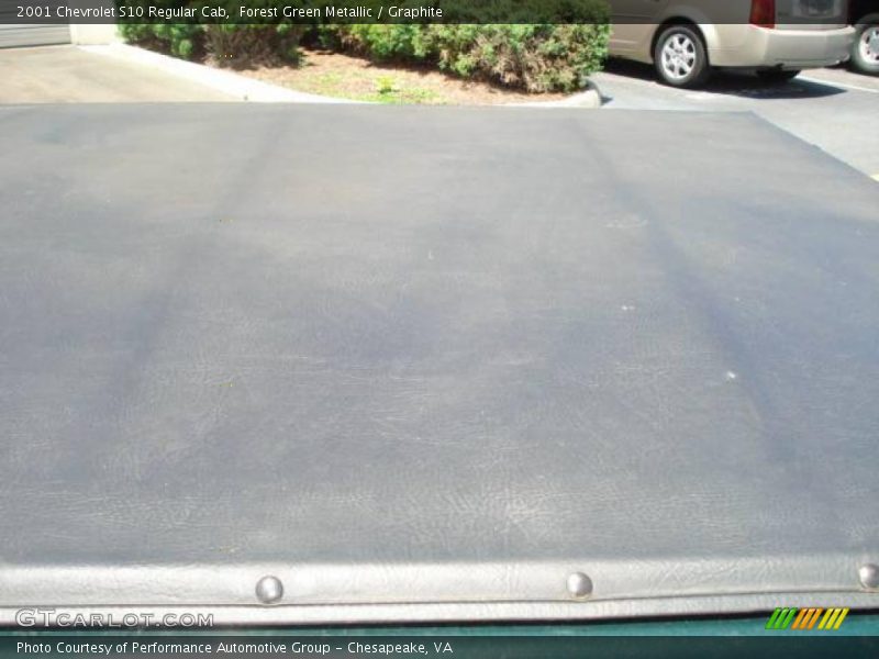 Forest Green Metallic / Graphite 2001 Chevrolet S10 Regular Cab