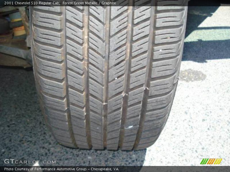 Forest Green Metallic / Graphite 2001 Chevrolet S10 Regular Cab