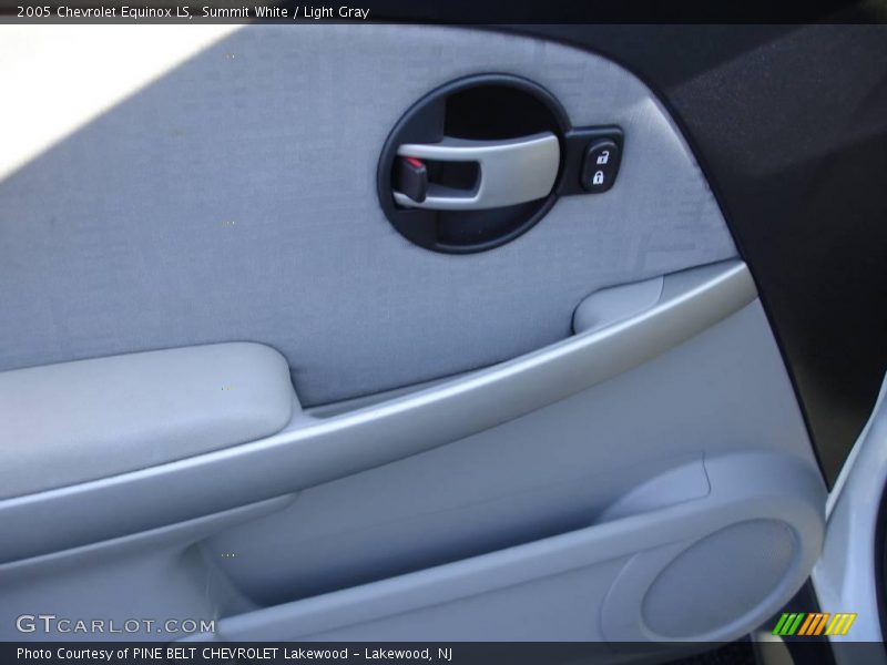 Summit White / Light Gray 2005 Chevrolet Equinox LS
