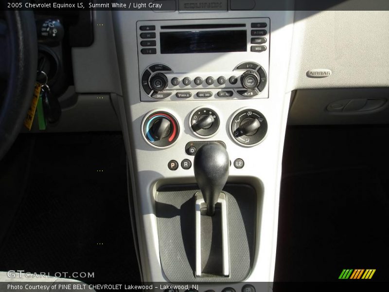 Summit White / Light Gray 2005 Chevrolet Equinox LS
