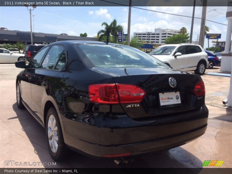 Black / Titan Black 2011 Volkswagen Jetta SE Sedan