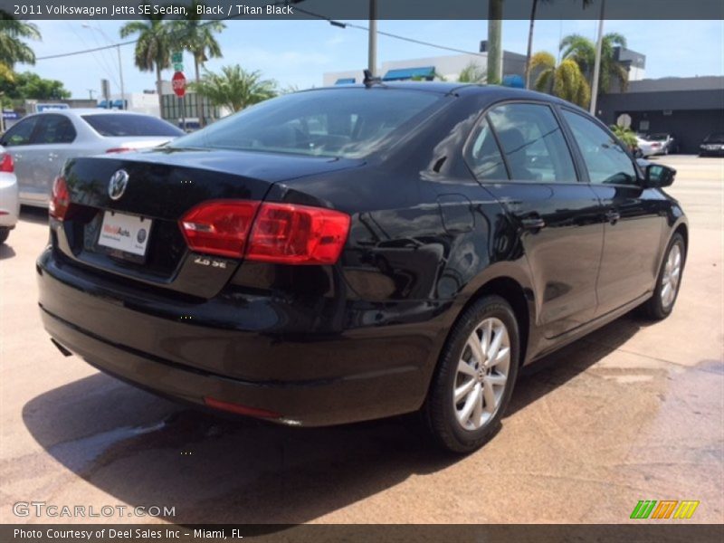 Black / Titan Black 2011 Volkswagen Jetta SE Sedan