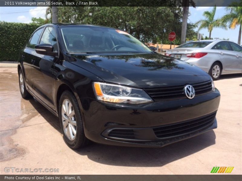 Black / Titan Black 2011 Volkswagen Jetta SE Sedan