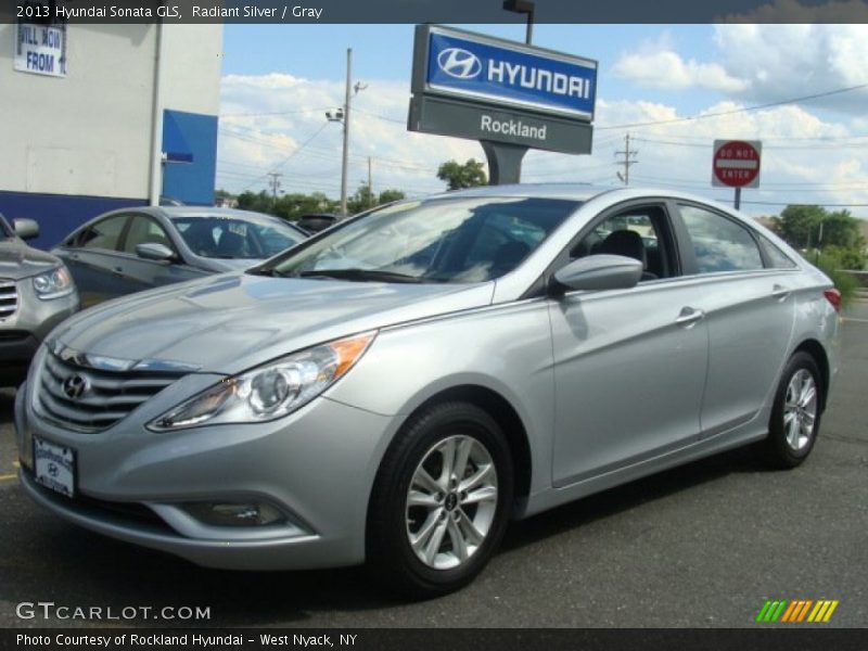 Radiant Silver / Gray 2013 Hyundai Sonata GLS