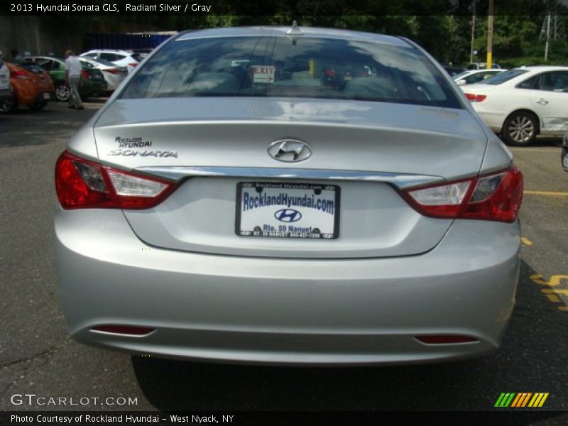 Radiant Silver / Gray 2013 Hyundai Sonata GLS