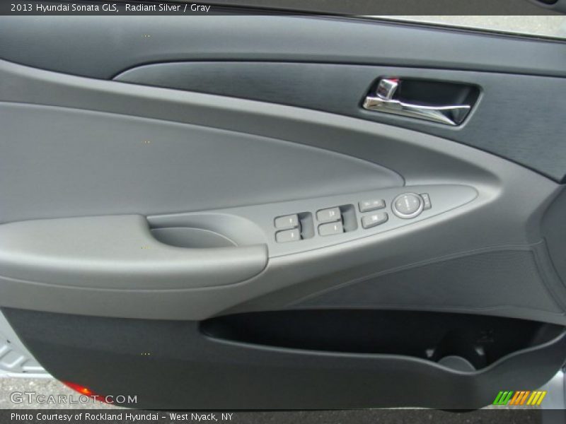 Radiant Silver / Gray 2013 Hyundai Sonata GLS