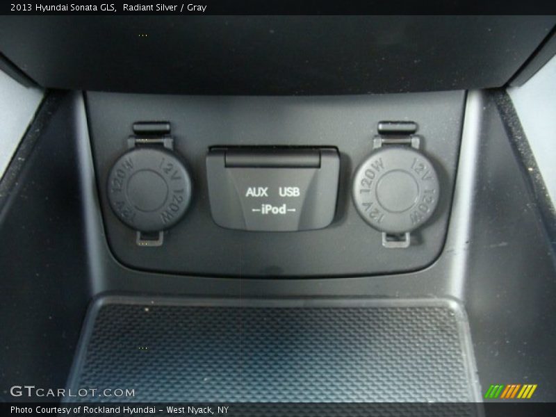 Radiant Silver / Gray 2013 Hyundai Sonata GLS