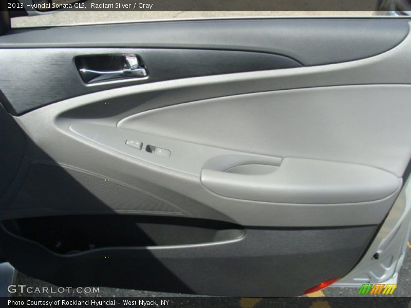 Radiant Silver / Gray 2013 Hyundai Sonata GLS