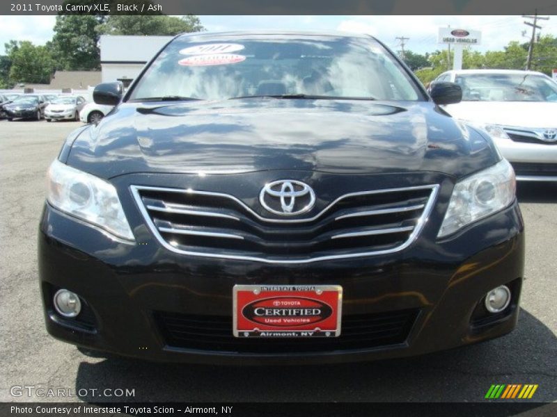 Black / Ash 2011 Toyota Camry XLE