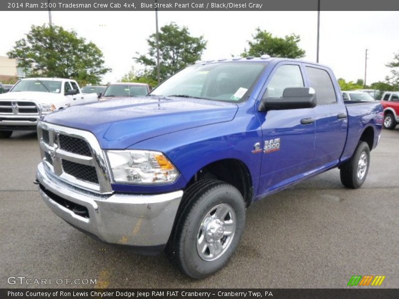 Front 3/4 View of 2014 2500 Tradesman Crew Cab 4x4
