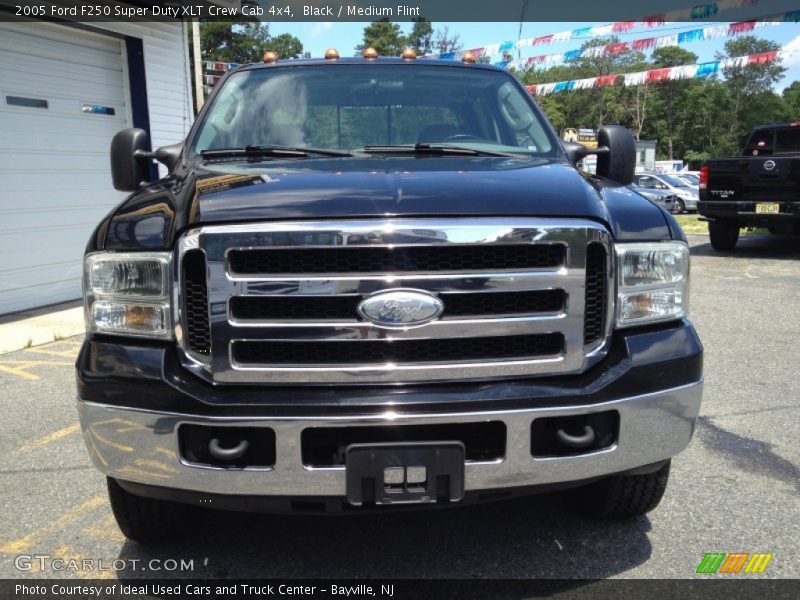 Black / Medium Flint 2005 Ford F250 Super Duty XLT Crew Cab 4x4