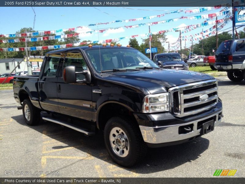 Black / Medium Flint 2005 Ford F250 Super Duty XLT Crew Cab 4x4